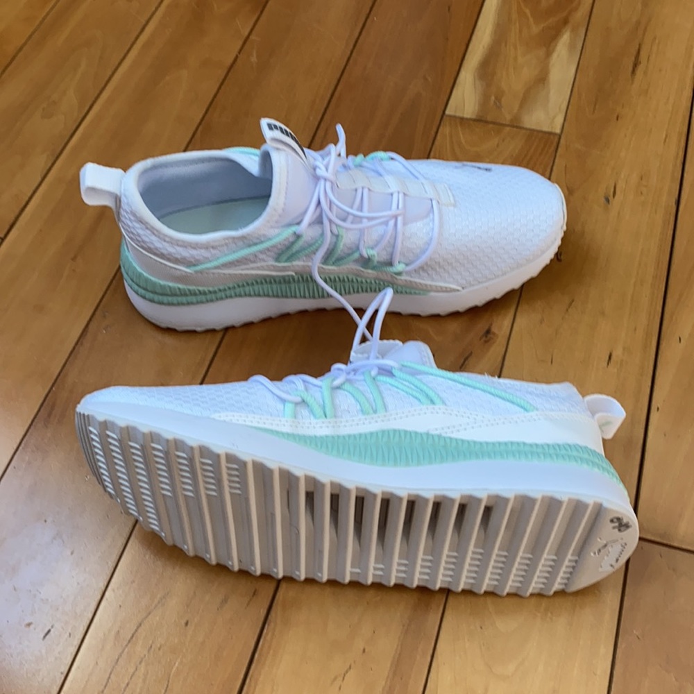 Puma Shoes - Picture 3 of 4